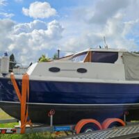 Kajutová loď s dieselovým motorem 26 HP - použitá