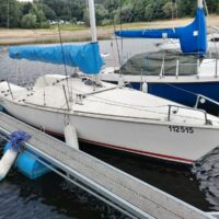 Sportovní kajutová plachetnice Jeanneau 23 Fun